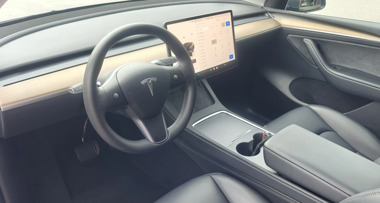 Tesla Model Y LR Dual motor/AWD/514hp/RYZEN, снимка 9 - Автомобили и джипове - 54663882