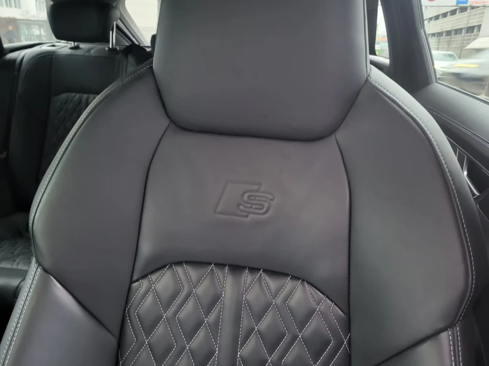 Audi S6 3.0TDI MATRIX HEAD-UP VAKUMI B&O PANORAMA, снимка 9 - Автомобили и джипове - 54667591