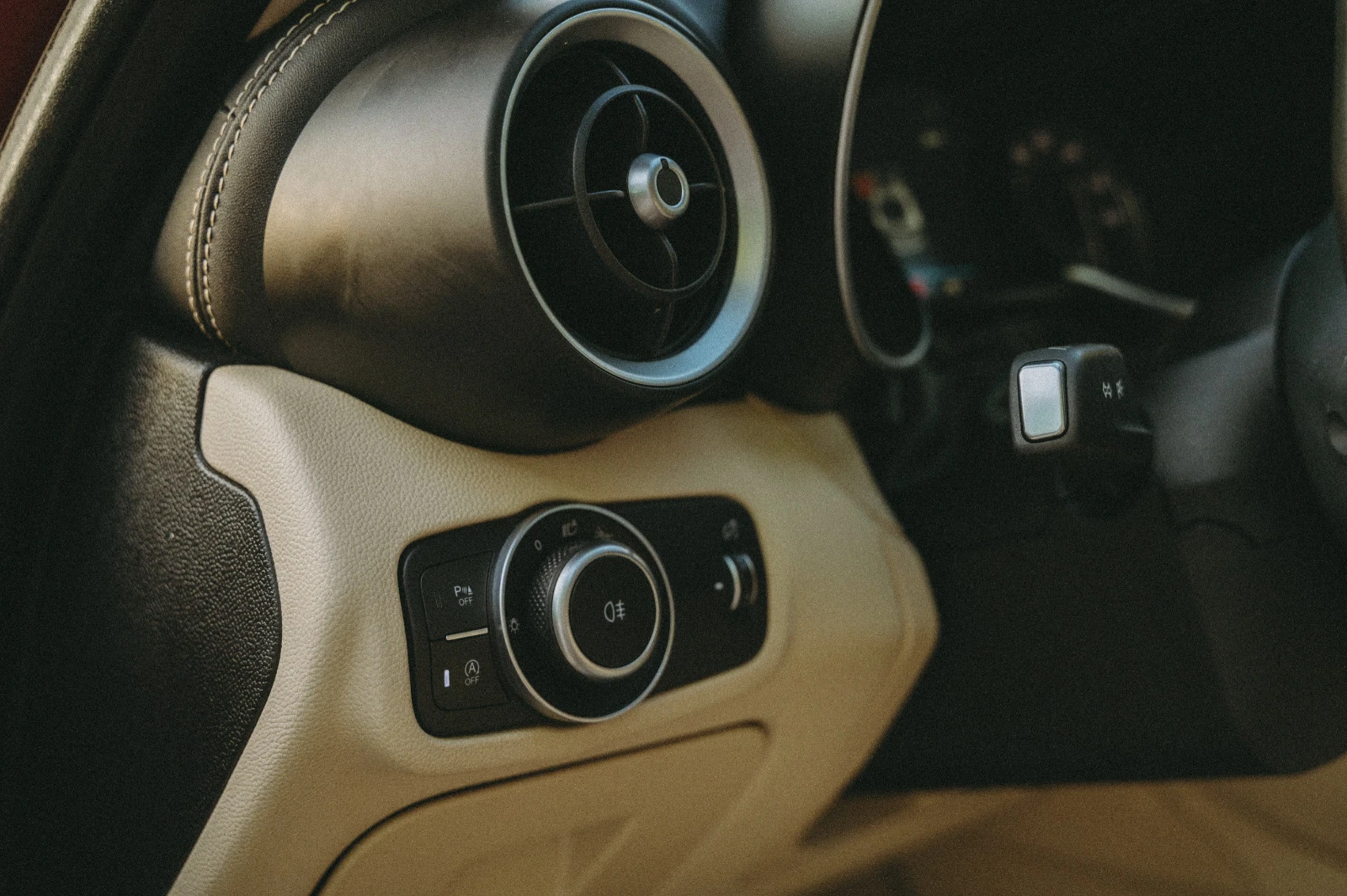 Alfa Romeo Giulia 2.0T TI AWD | Mobile.bg � ����������� 12