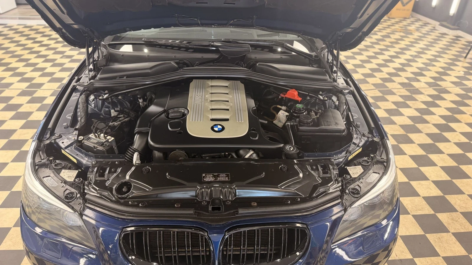 BMW 530 M-pack/Logic 7, снимка 11 - Автомобили и джипове - 54810331