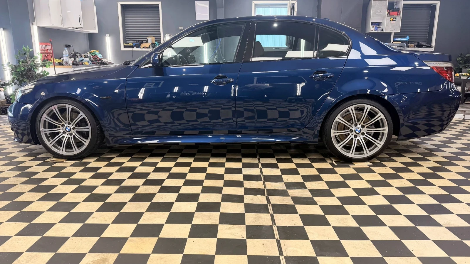 BMW 530 M-pack/Logic 7, снимка 2 - Автомобили и джипове - 54810331