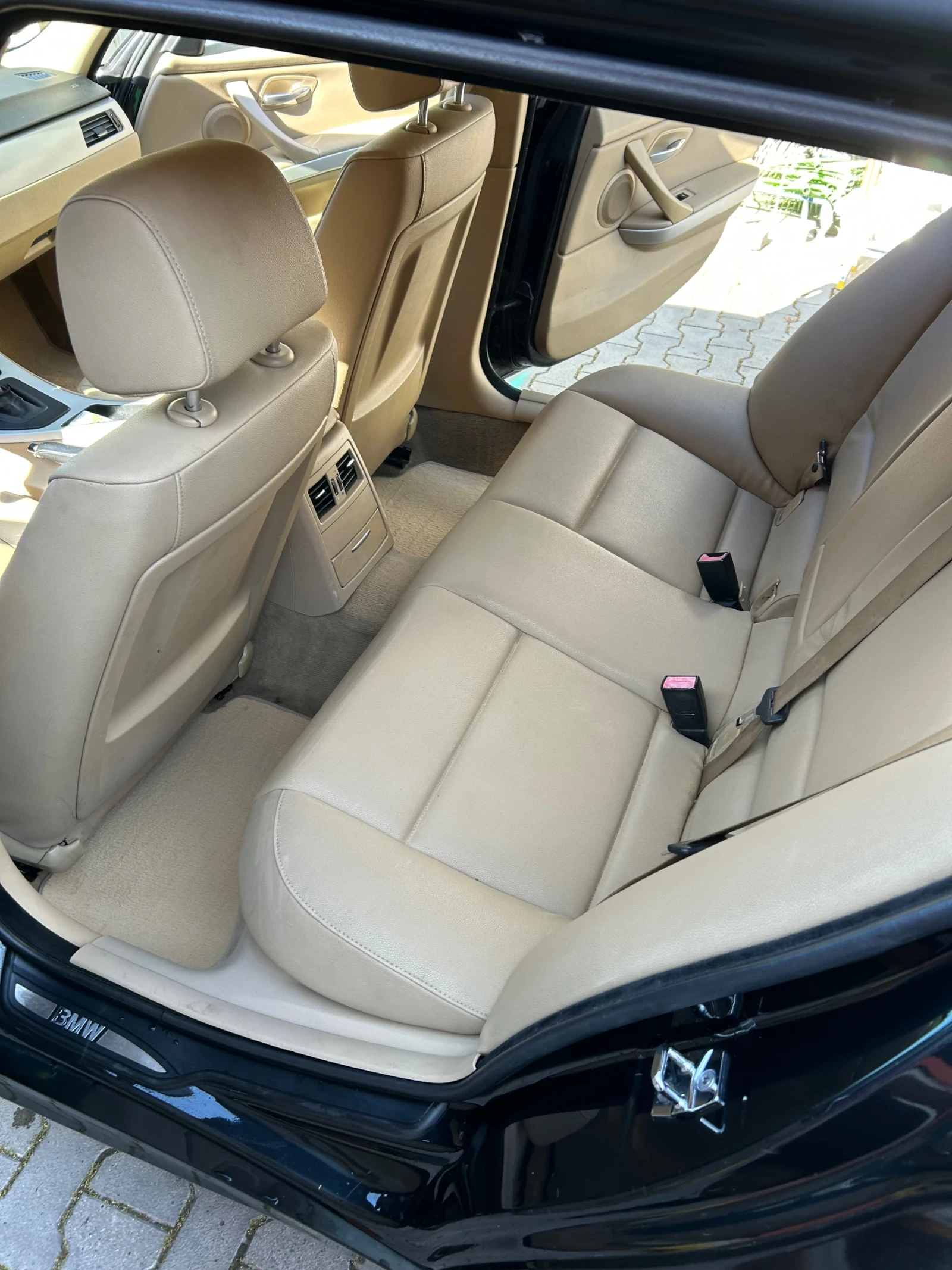 BMW 320 E91, снимка 10 - Автомобили и джипове - 54914512