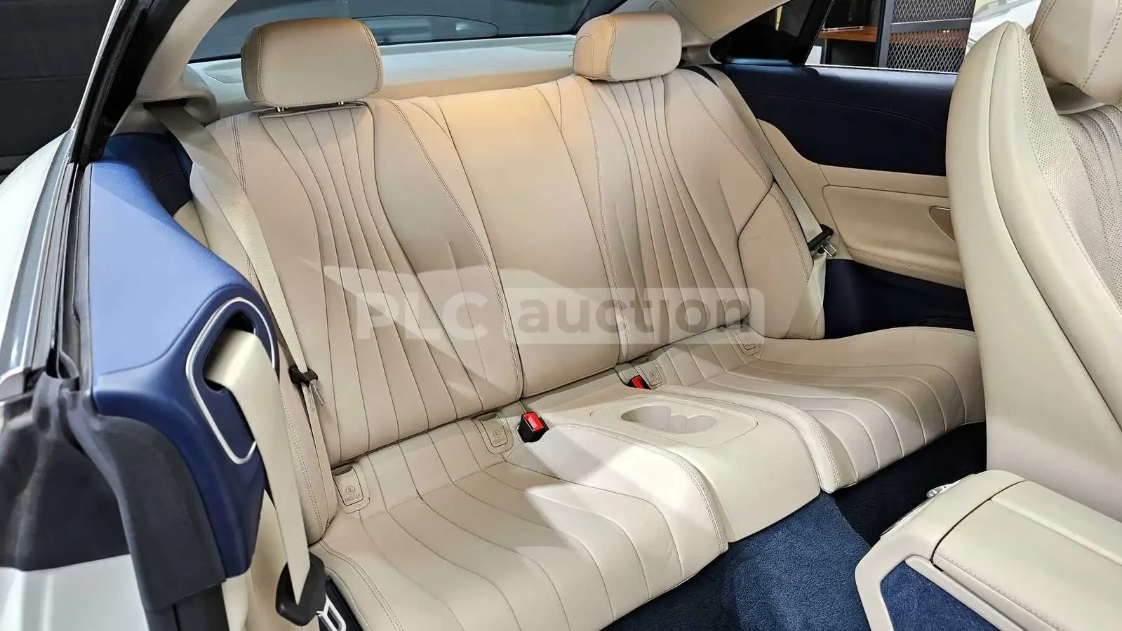 Mercedes-Benz E 450 4MATIC AMG Coupe| BURMASTER| 360| ВКЛ.ТЕХНОТЕСТ, снимка 10 - Автомобили и джипове - 54955676