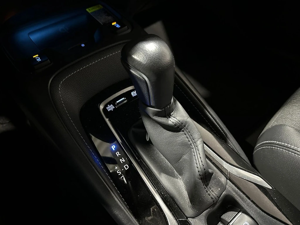 Toyota Corolla Европейска 2.0 Business - Hybrid - 152 К.с. , снимка 7 - Автомобили и джипове - 54959130
