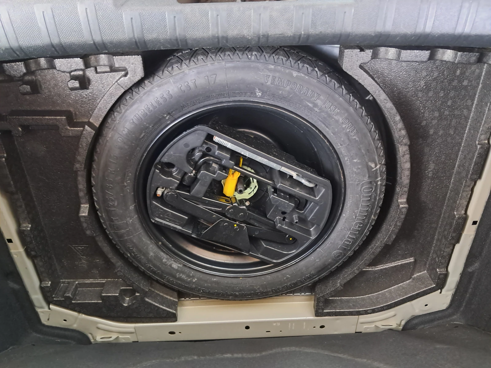 Peugeot 308 1.6 HDI-147000 км., снимка 14 - Автомобили и джипове - 56043656