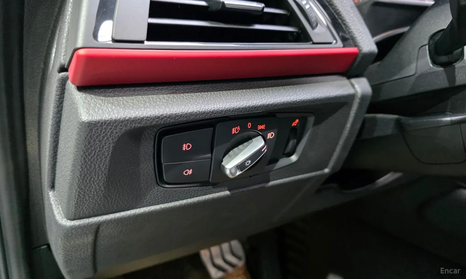 BMW 118 118d Sport 5Door, снимка 12 - Автомобили и джипове - 56231569