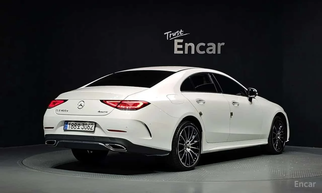 Mercedes-Benz CLS 400d 4MATIC AMG Line * ФИНАНСИРАНЕ, снимка 2 - Автомобили и джипове - 56259277
