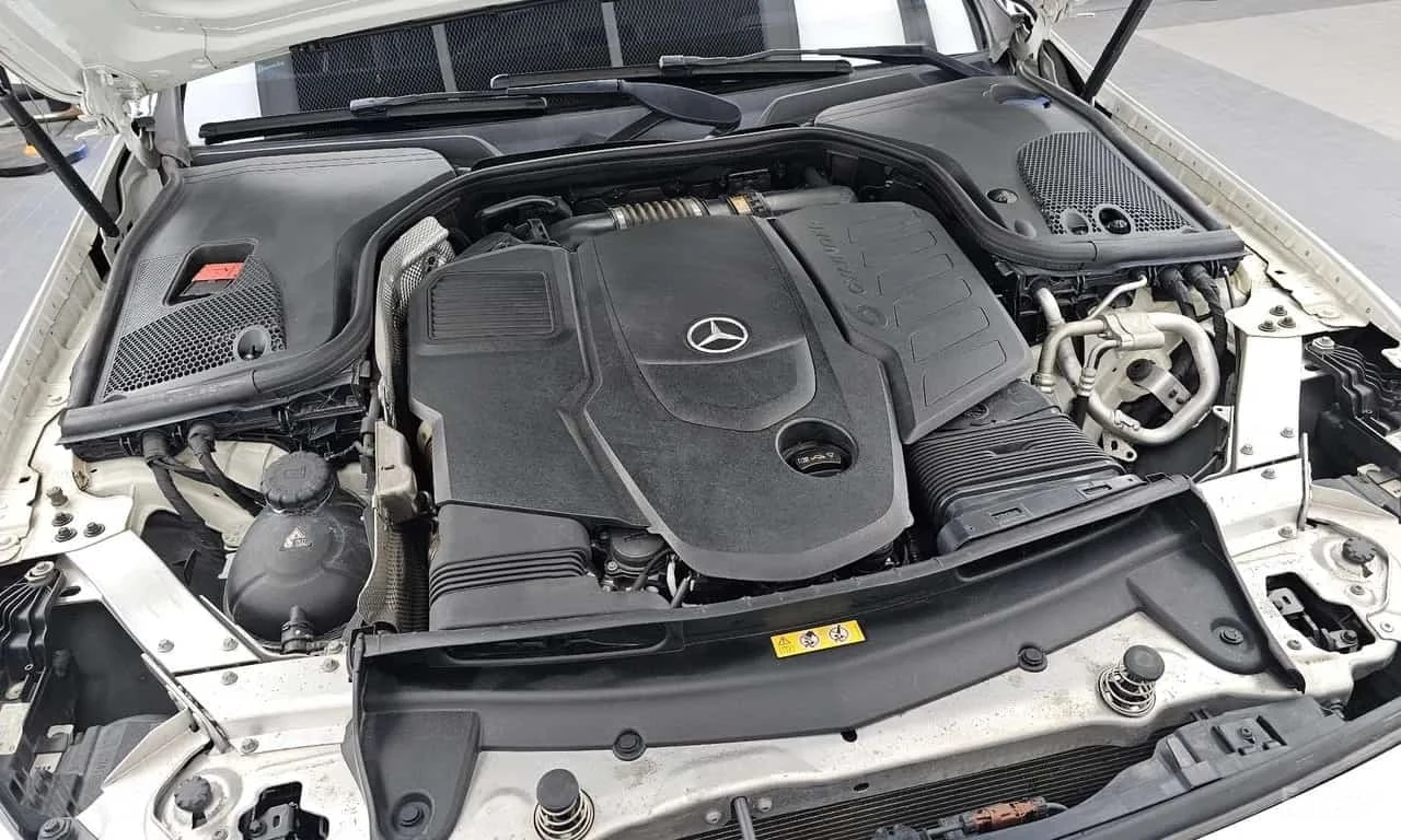 Mercedes-Benz CLS 400d 4MATIC AMG Line * ФИНАНСИРАНЕ, снимка 6 - Автомобили и джипове - 56259277