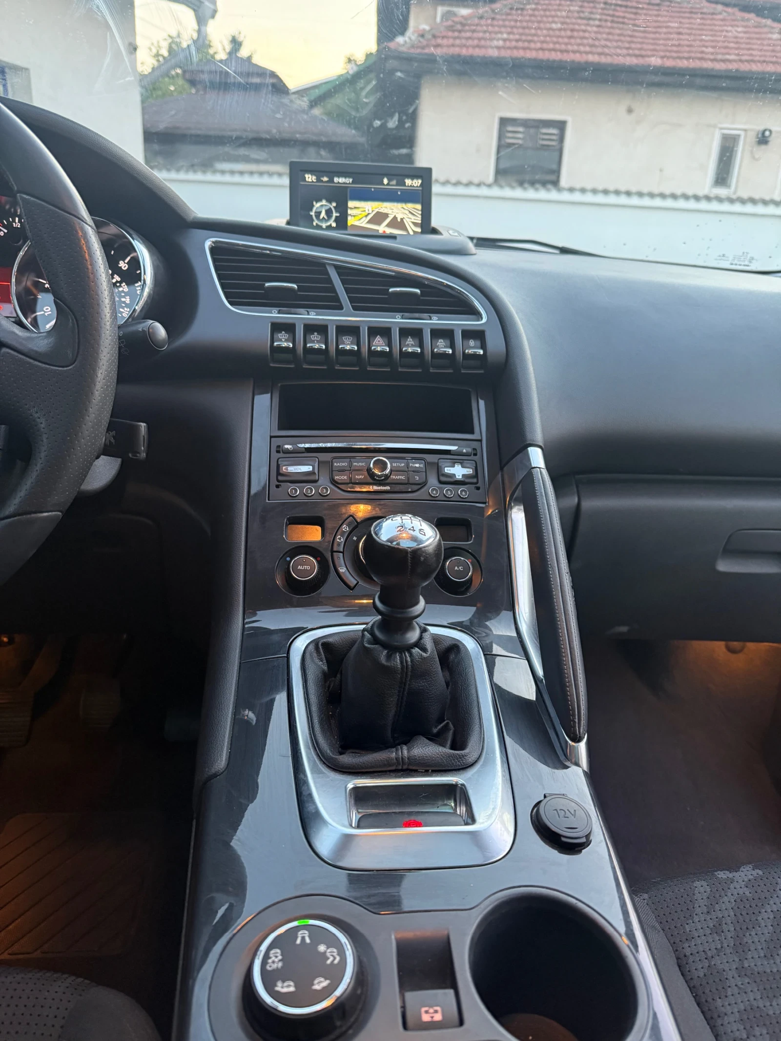 Peugeot 3008 1.6 THP, снимка 6 - Автомобили и джипове - 56339723