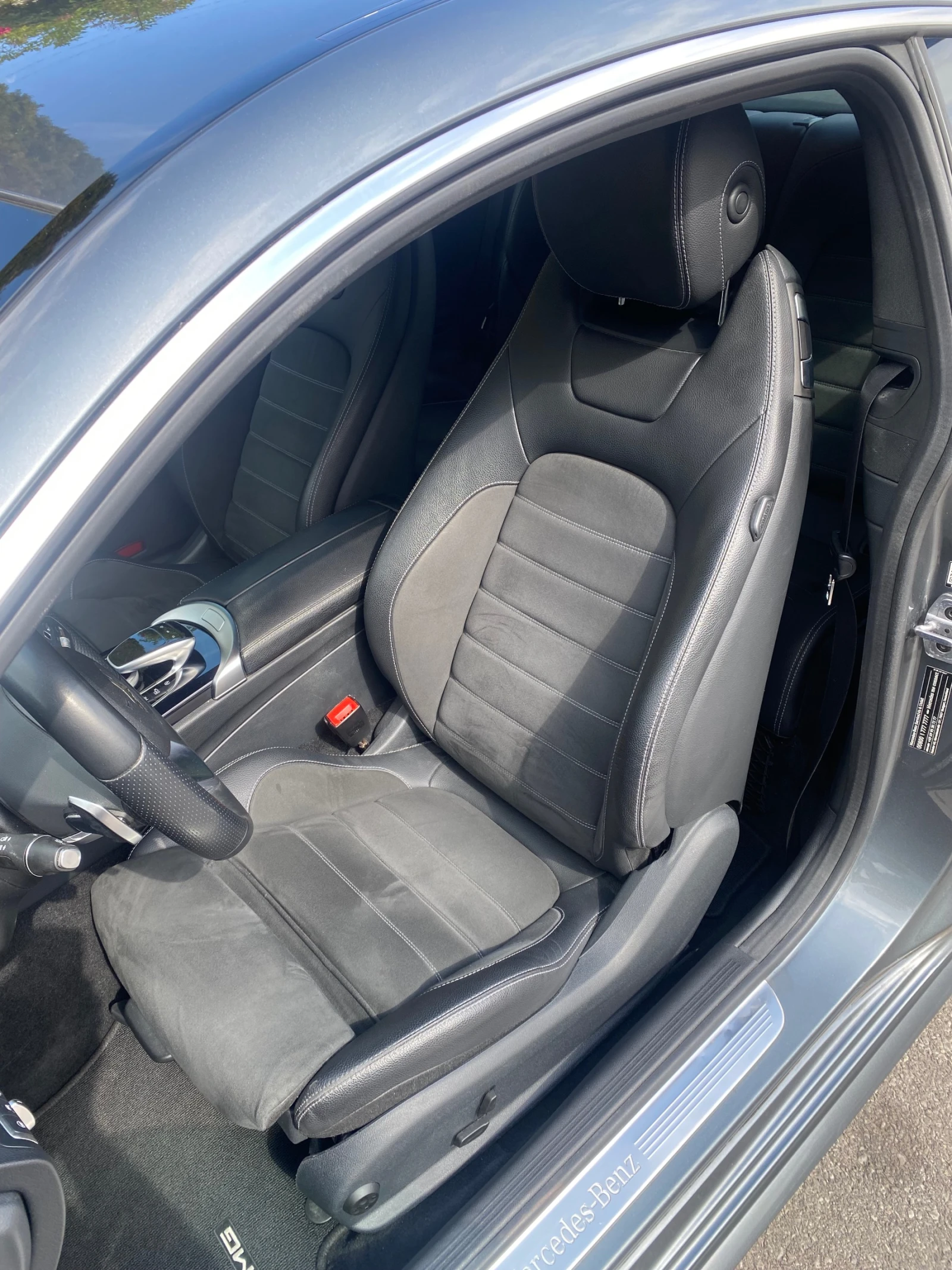 Mercedes-Benz C 300 Coupe Facelift, снимка 8 - Автомобили и джипове - 56348486