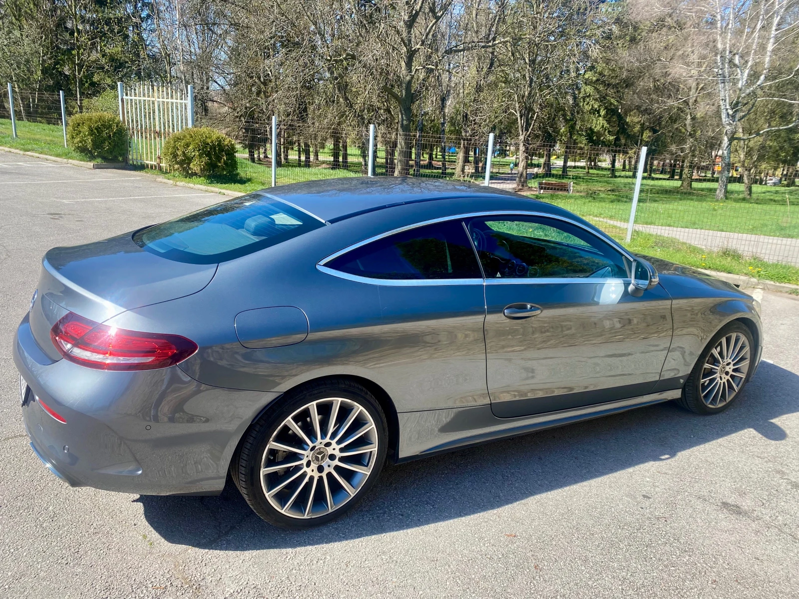 Mercedes-Benz C 300 Coupe Facelift, снимка 4 - Автомобили и джипове - 56348486