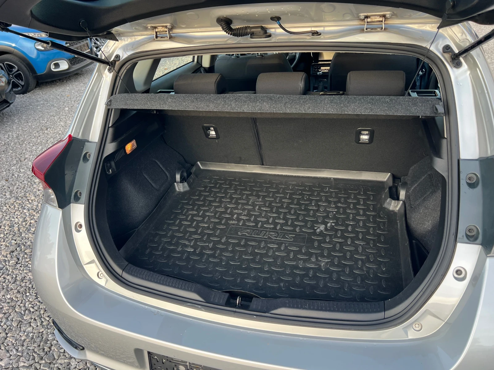 Toyota Auris 1.2 116���� 2015� ��� ���� ������� | Mobile.bg � ����������� 8