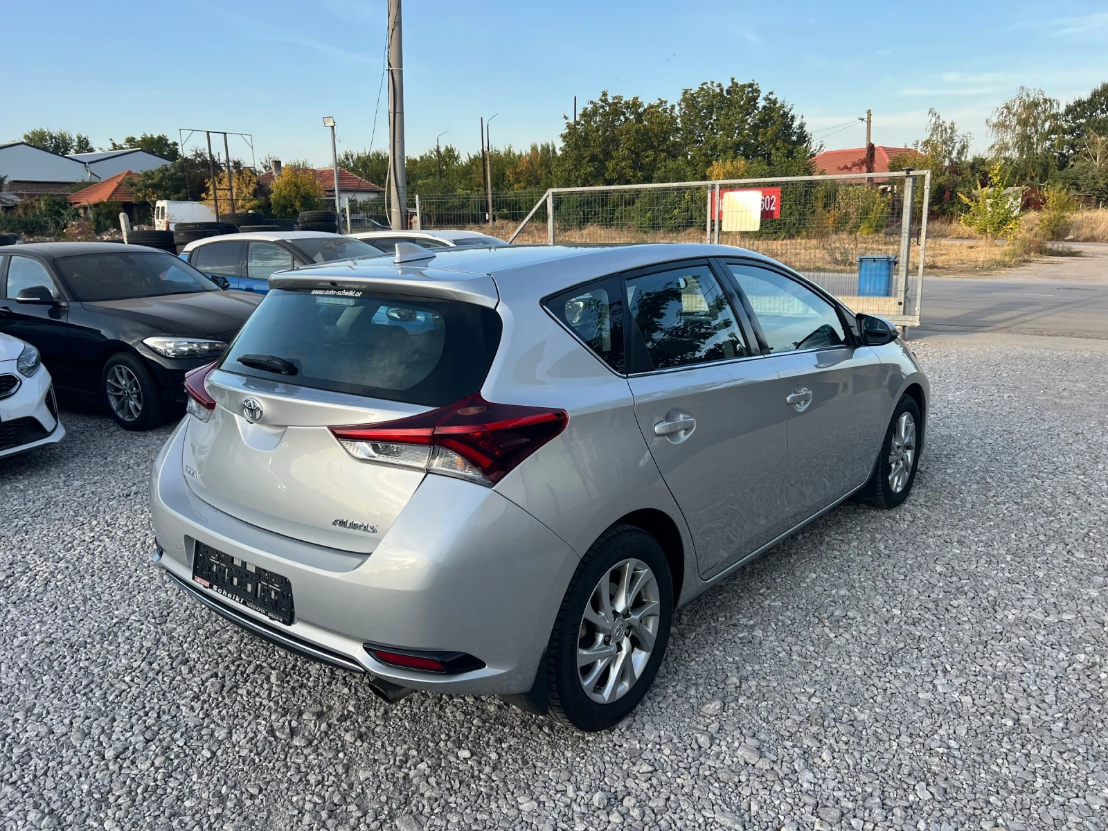 Toyota Auris 1.2 116���� 2015� ��� ���� ������� | Mobile.bg � ����������� 7