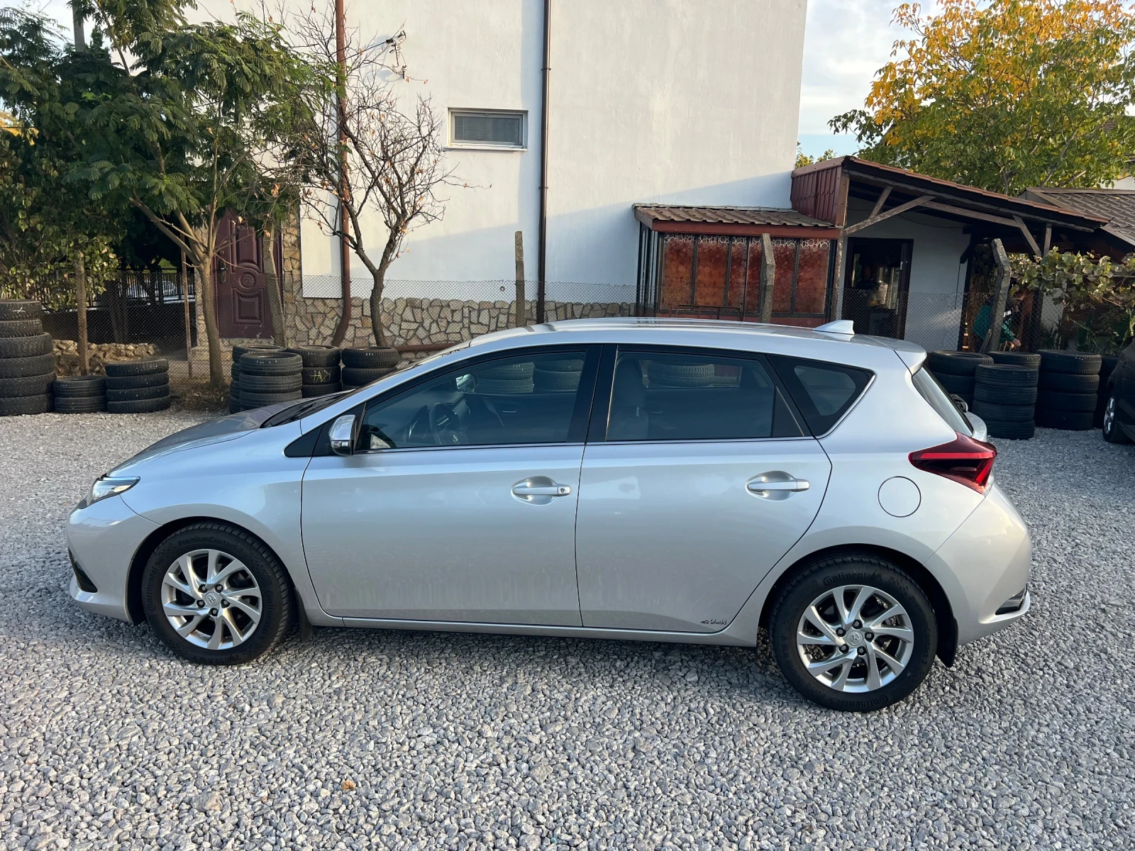 Toyota Auris 1.2 116���� 2015� ��� ���� ������� | Mobile.bg � ����������� 4