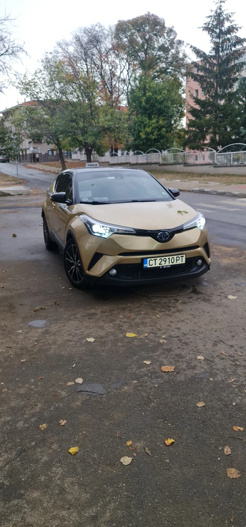 Toyota C-HR Hybrid , снимка 2 - Автомобили и джипове - 49000238