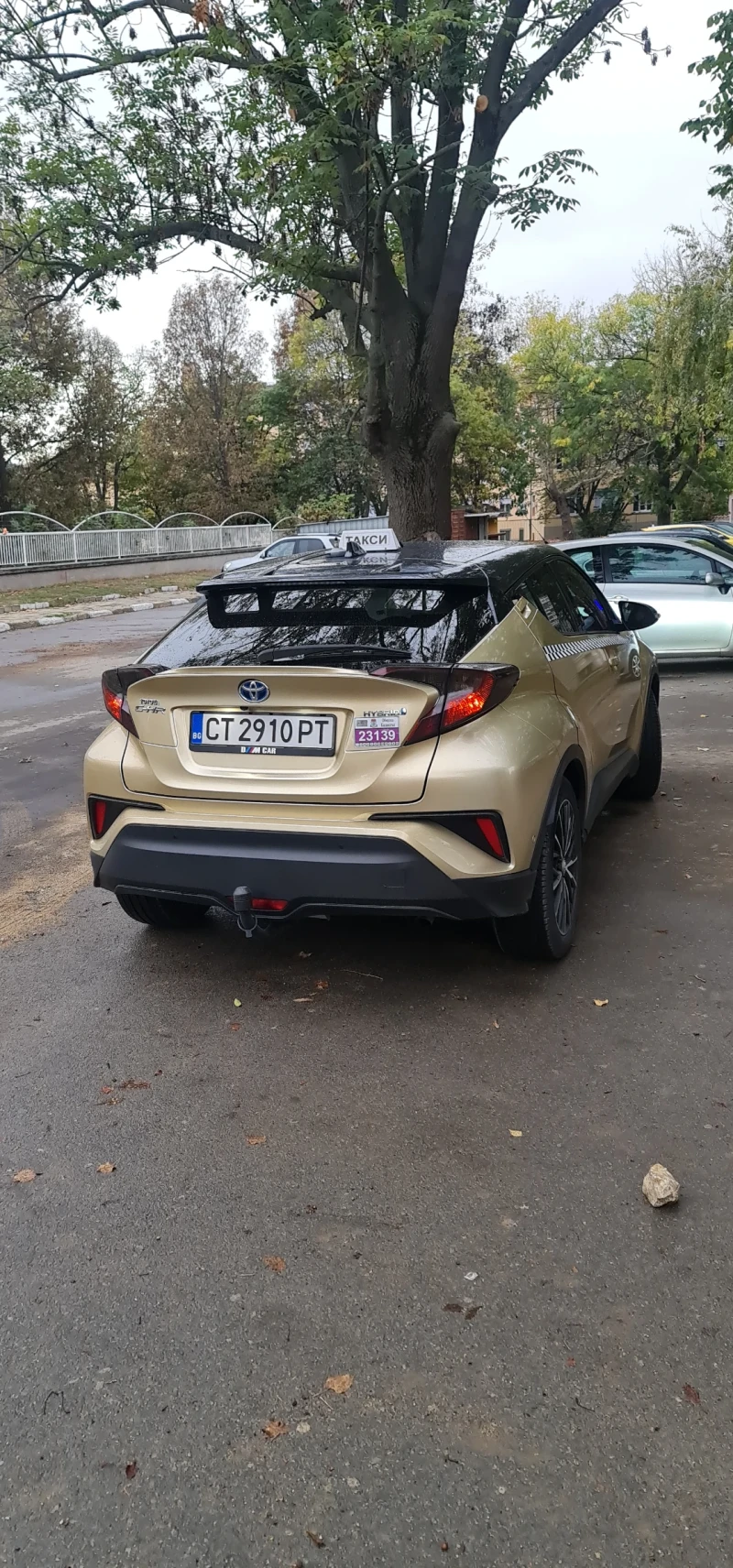 Toyota C-HR Hybrid , снимка 4 - Автомобили и джипове - 49000238