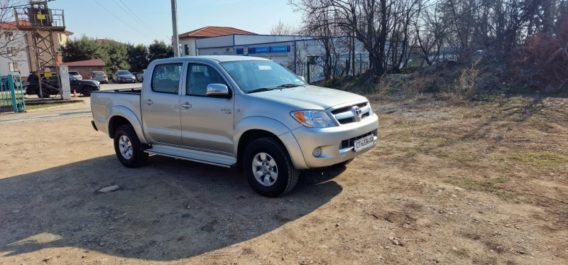 Toyota Hilux, снимка 3 - Автомобили и джипове - 49138853