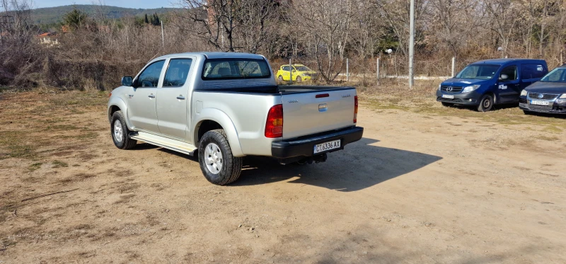 Toyota Hilux, снимка 7 - Автомобили и джипове - 49138853