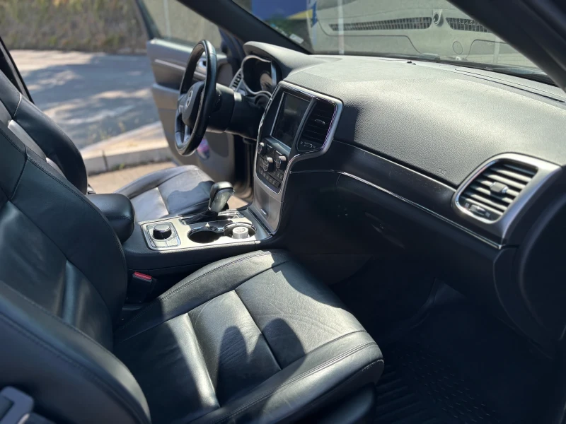 Jeep Grand cherokee 3.6 limited Промо Цена, снимка 13 - Автомобили и джипове - 52418753