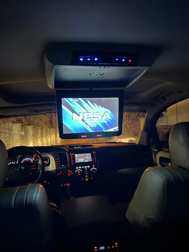 Toyota Sequoia 5.7 , снимка 17 - Автомобили и джипове - 52365850