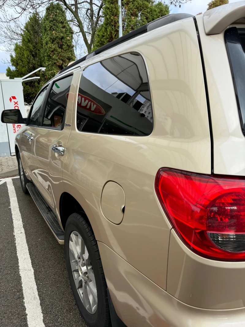 Toyota Sequoia 5.7 , снимка 4 - Автомобили и джипове - 52365850