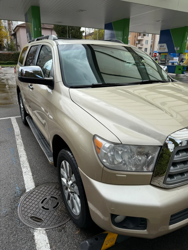 Toyota Sequoia 5.7 , снимка 11 - Автомобили и джипове - 52365850