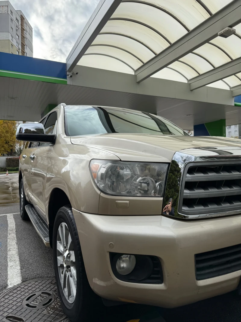 Toyota Sequoia 5.7 