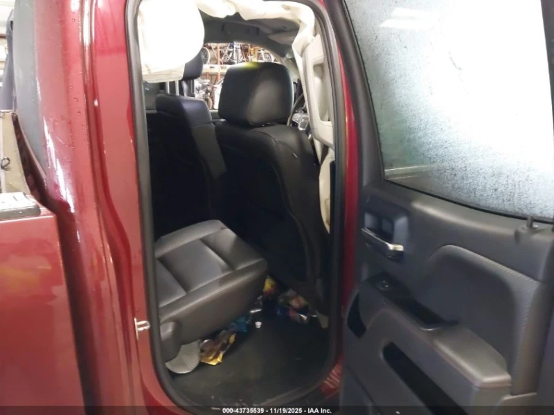 Gmc Sierra 5.3L V-8 DI, VVT, 355HP 4X4 Drive, снимка 13 - Автомобили и джипове - 53052555