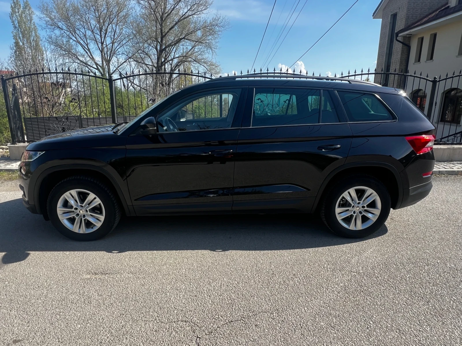 Skoda Kodiaq Ambition, Обслужен, Дистроник, фабрична ГАЗ - изображение 7