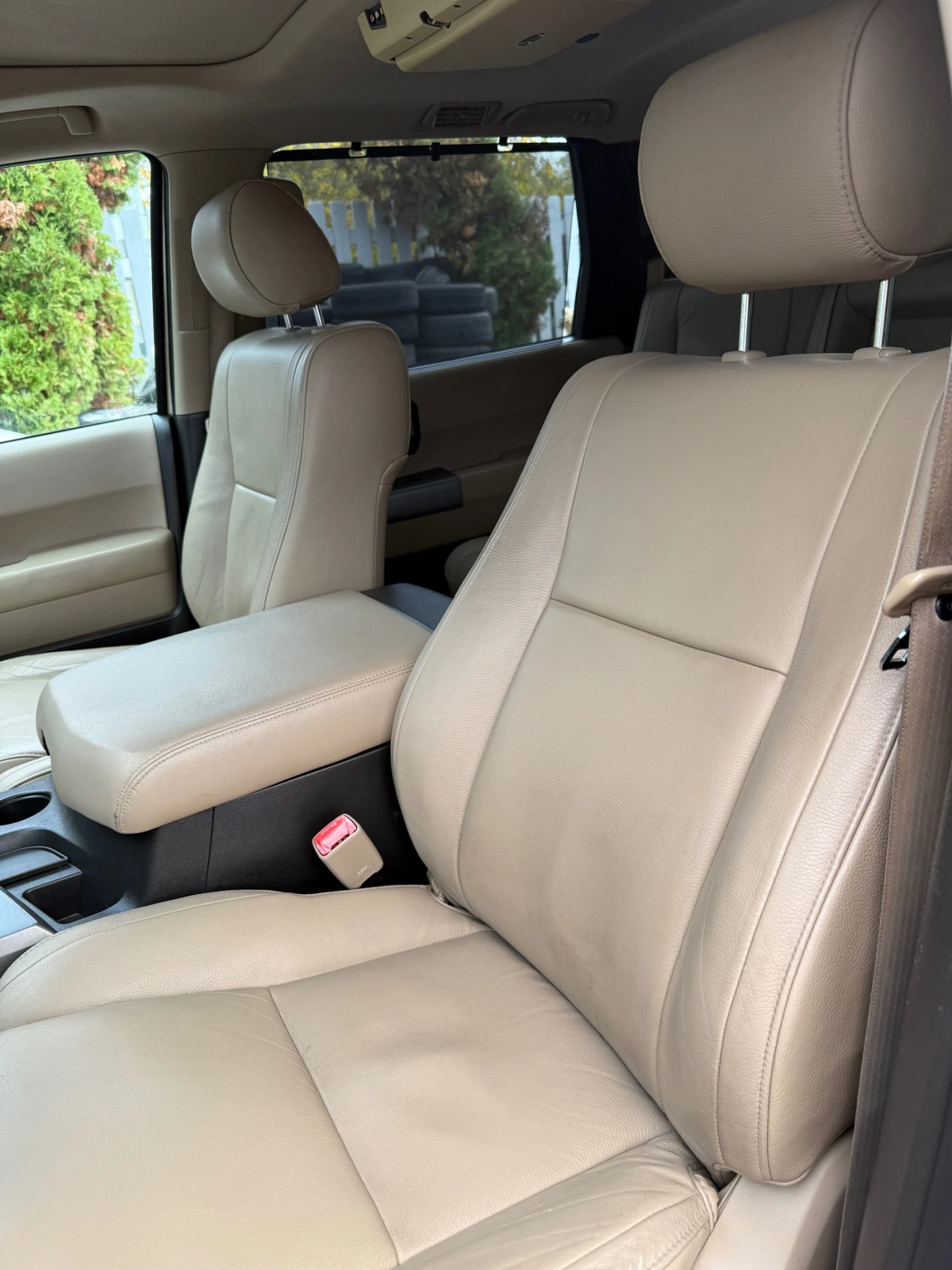 Toyota Sequoia 5.7 iforce | Mobile.bg � ����������� 12