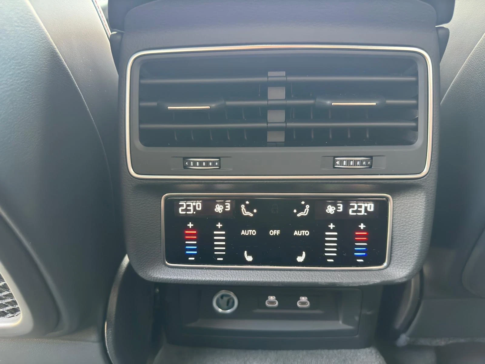 Audi SQ8, снимка 12 - Автомобили и джипове - 53821263