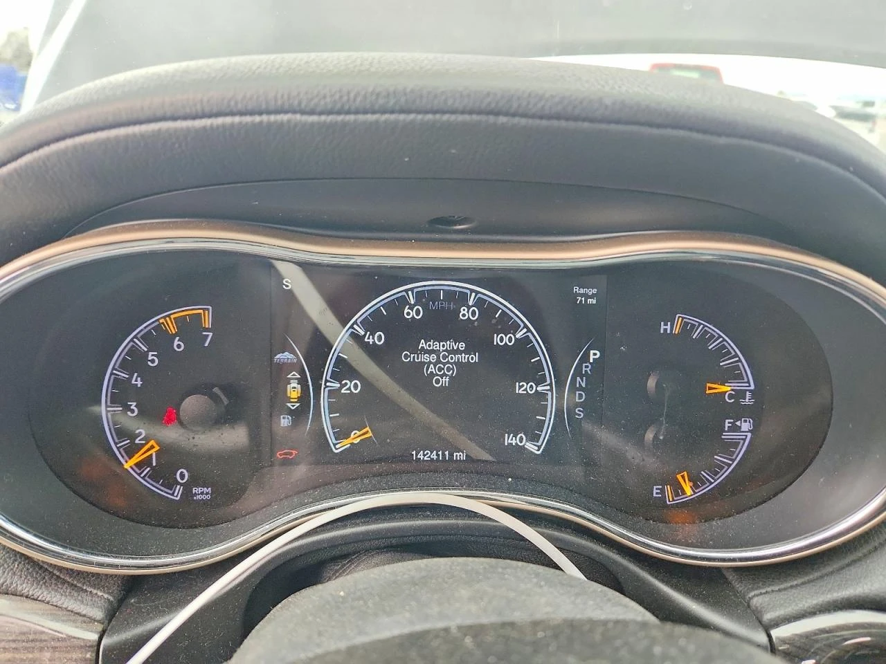 Jeep Grand cherokee 5.7l Overland, снимка 9 - Автомобили и джипове - 54323953