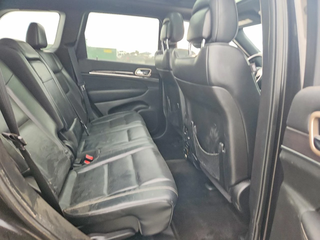 Jeep Grand cherokee 5.7l Overland, снимка 11 - Автомобили и джипове - 54323953