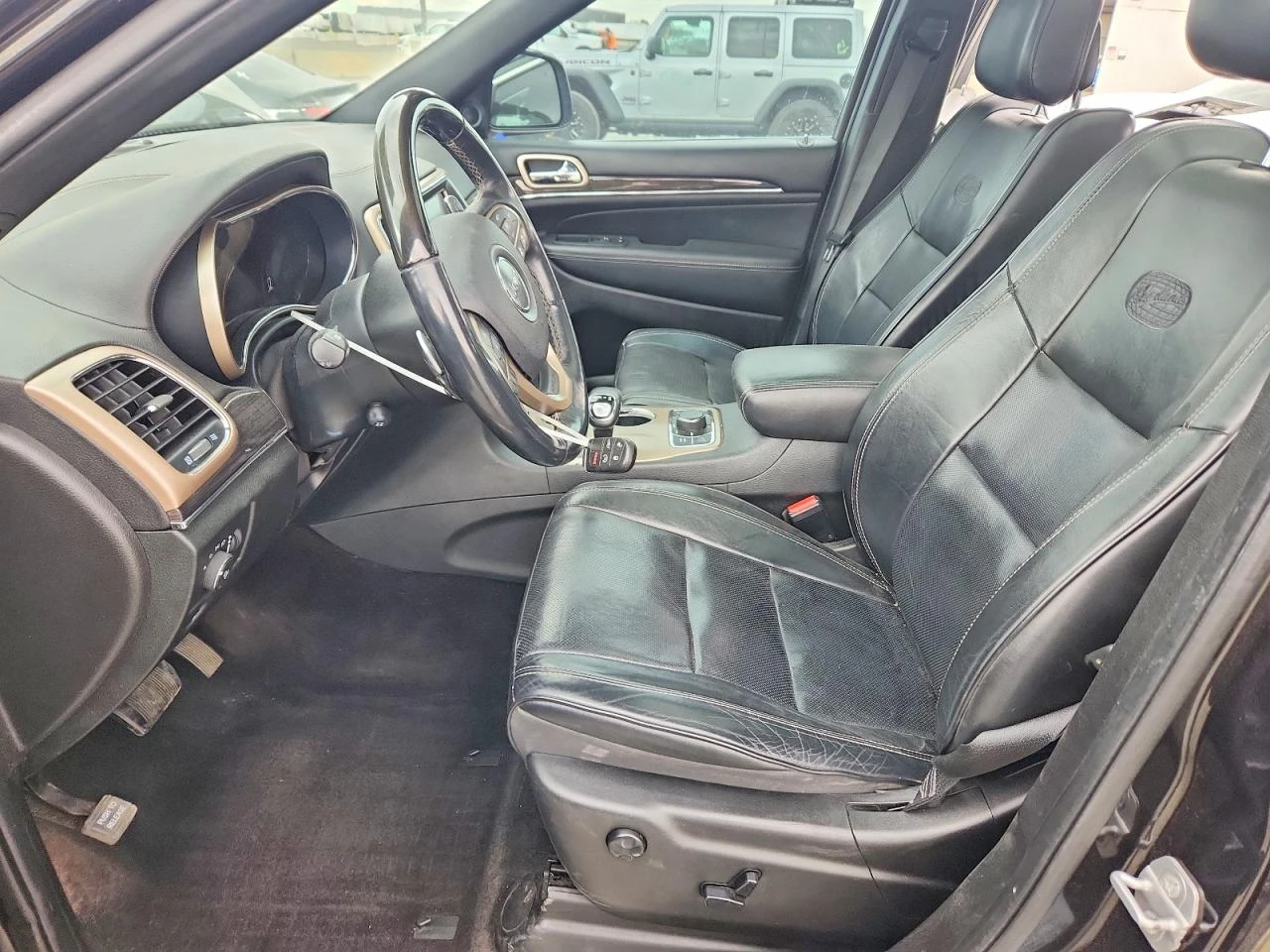 Jeep Grand cherokee 5.7l Overland, снимка 7 - Автомобили и джипове - 54323953