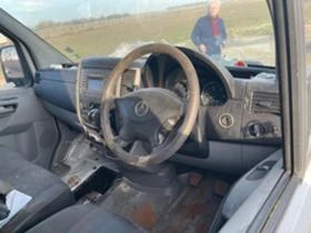 Mercedes-Benz 313 651 на части, снимка 5