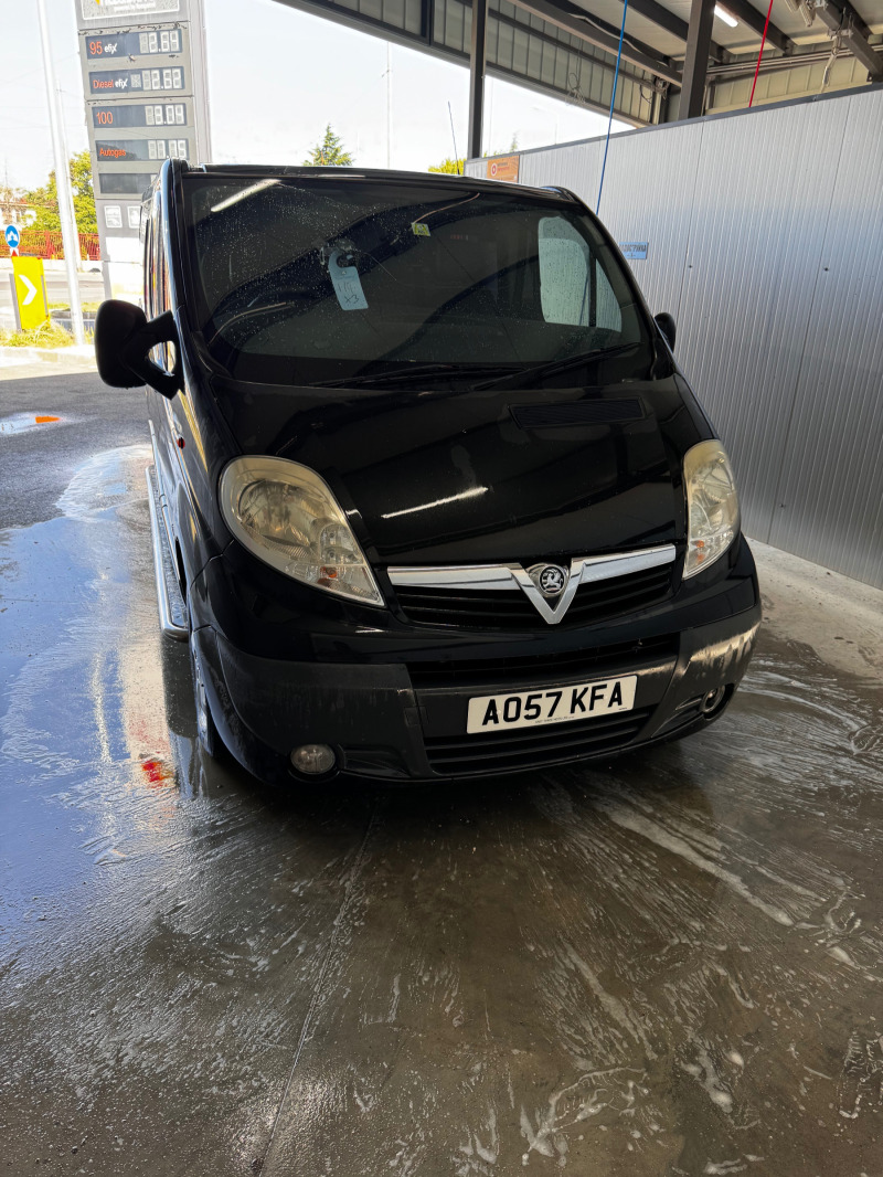 Opel Vivaro VXD, снимка 1 - Бусове и автобуси - 46334643