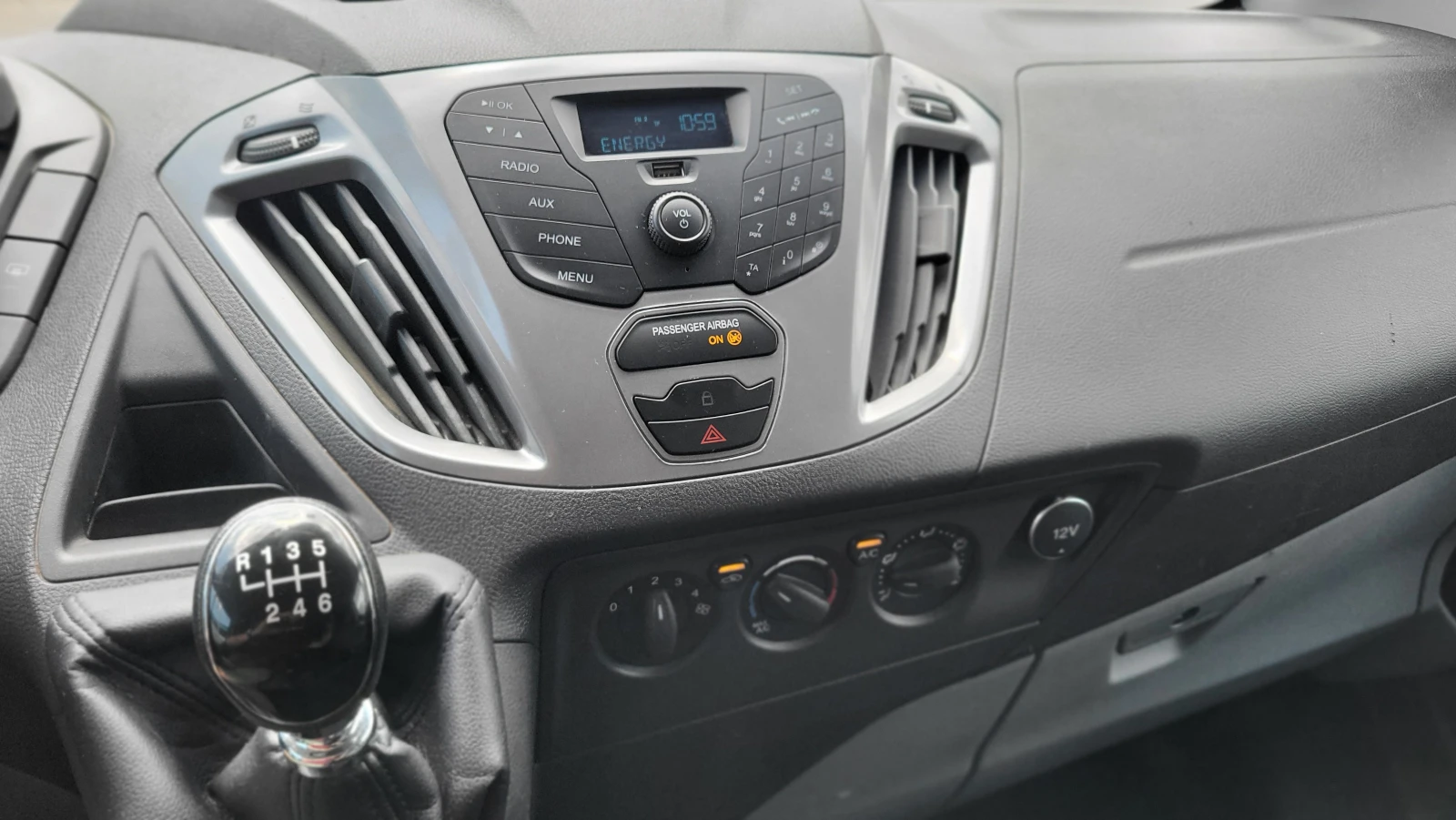 Ford Transit Custom 2.0 TDI, снимка 10 - Бусове и автобуси - 54736283