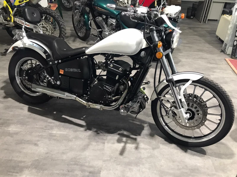 Поръчкови Retro Daytona 350, снимка 10 - Мотоциклети и мототехника - 52285745