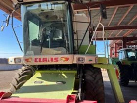      Claas Mega 360