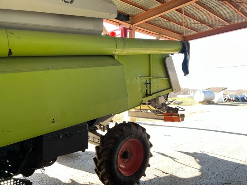 Комбайн Claas Mega 360, снимка 4 - Селскостопанска техника - 47336909