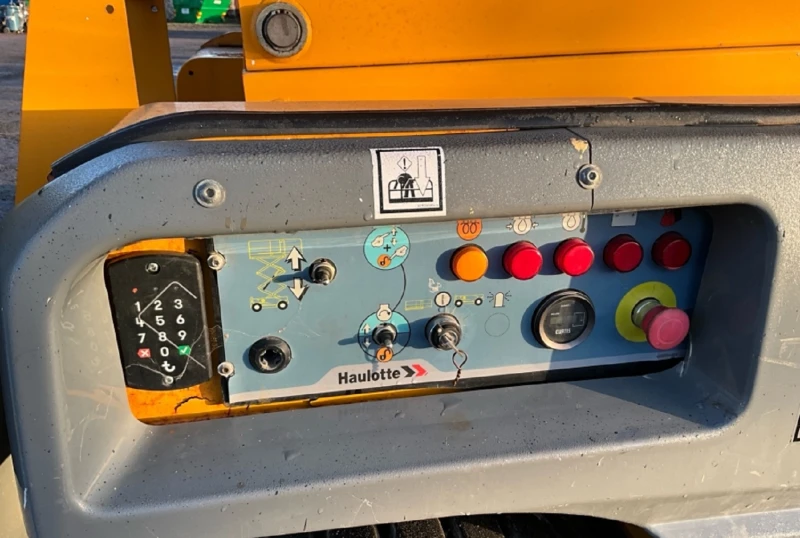 Платформи Haulotte Compact 12, снимка 8 - Индустриална техника - 53289379