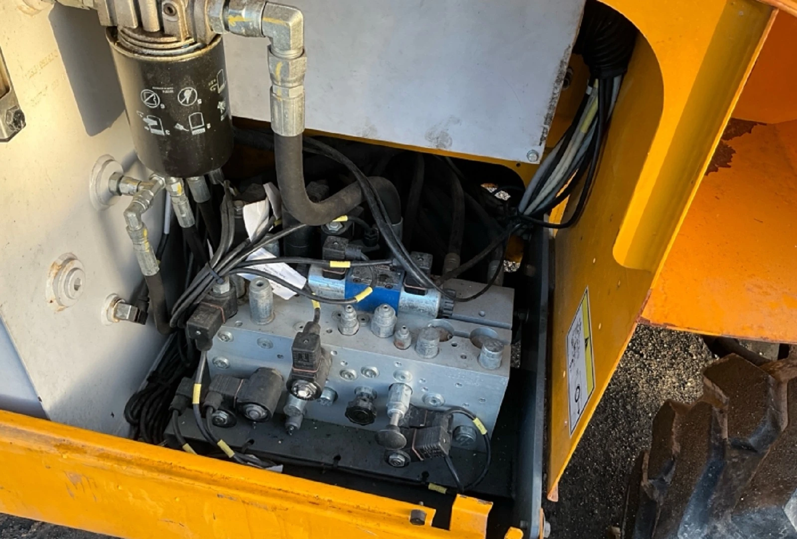 Платформи Haulotte Compact 12 - изображение 10