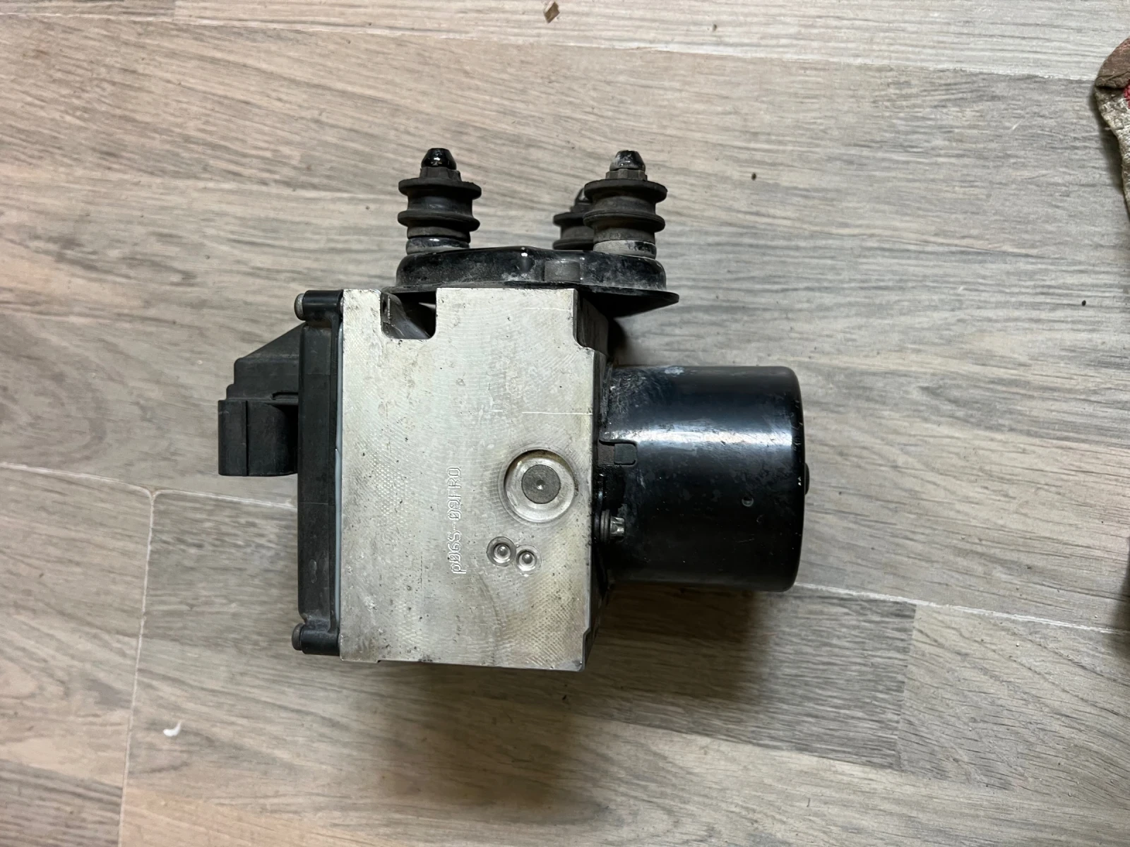 3C0614095P ABS  VW PASSAT 6 3C0.614.095.P | Mobile.bg   3