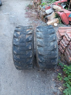 Гуми, снимка 1