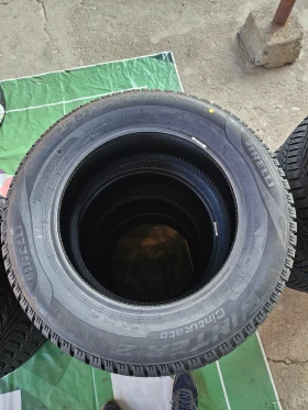 Гуми Зимни 215/60R16, снимка 4 - Гуми и джанти - 47962809