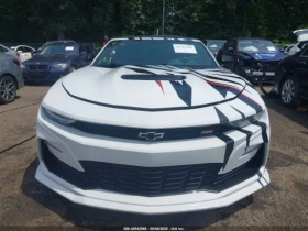Chevrolet Camaro 1SS* 6.2 V8* CARFAX* ФИКСИРАНА ЦЕНА, снимка 2