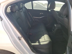 BMW 330 2.0L 4 Rear-wheel drive - 30500 лв. / 15594.40 € - 99177715 3