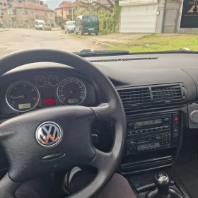 VW Passat 1.9 101 - 2400 € / 4693.99 лв. - 55018771 8