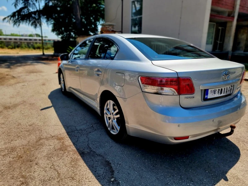 Toyota Avensis, снимка 5 - Автомобили и джипове - 47065689