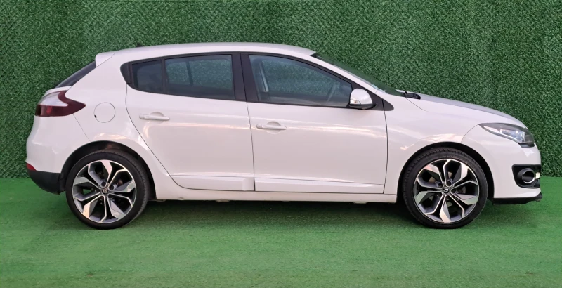 Renault Megane 1.5dci* 90кс* FACE LIFT, снимка 4 - Автомобили и джипове - 47071559